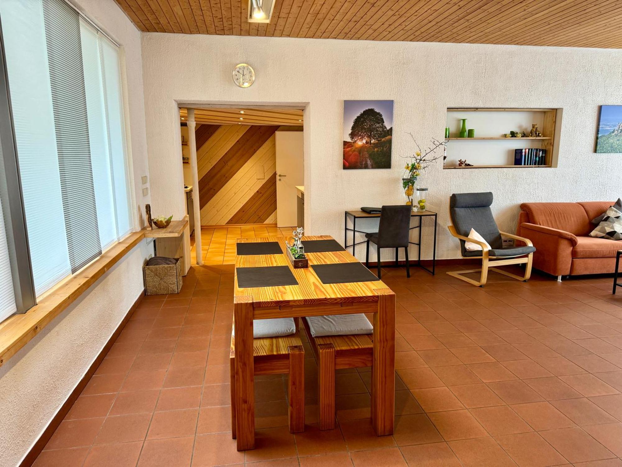 Schwabennestle - Ferienwohnung Albstadt-Onstmettingen Eksteriør billede